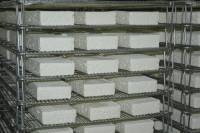 Fabrication du fromage - Fromages frais moulés en cave d'affinage